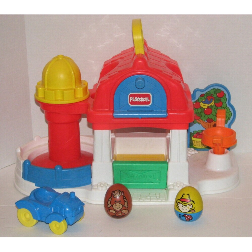 Vintage Playskool Weebles Barn with Accessories